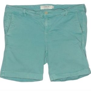 Torrid shorts size 12. Teal, like new